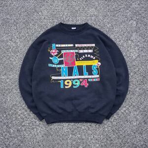 1994 Graphic Black Crewneck Size M Vintage Sweatshirt USA Cropped Boxy Warm Knit